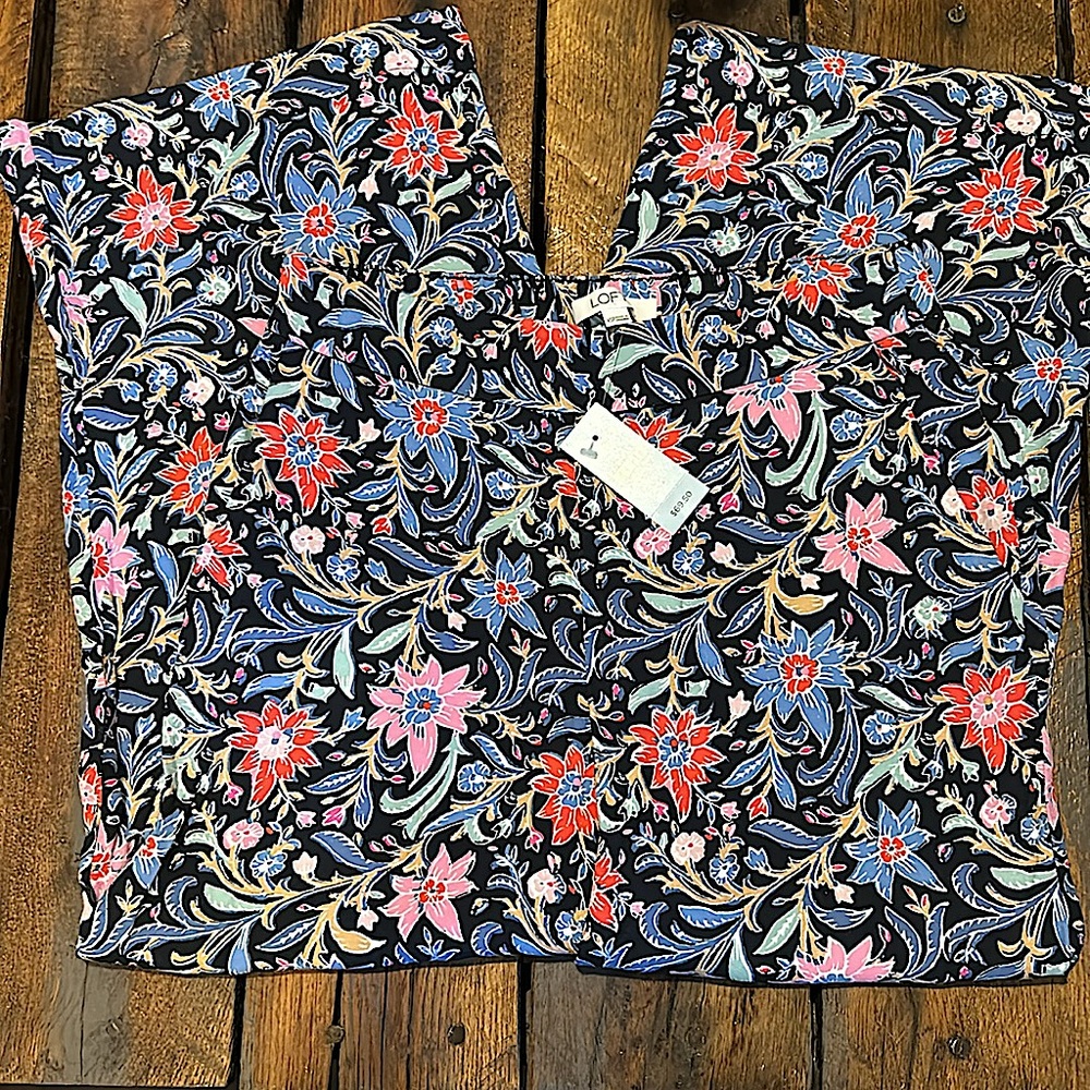 •NWT LOFT PXS Blue floral print stretch waisted capris• - Picture 5 of 11